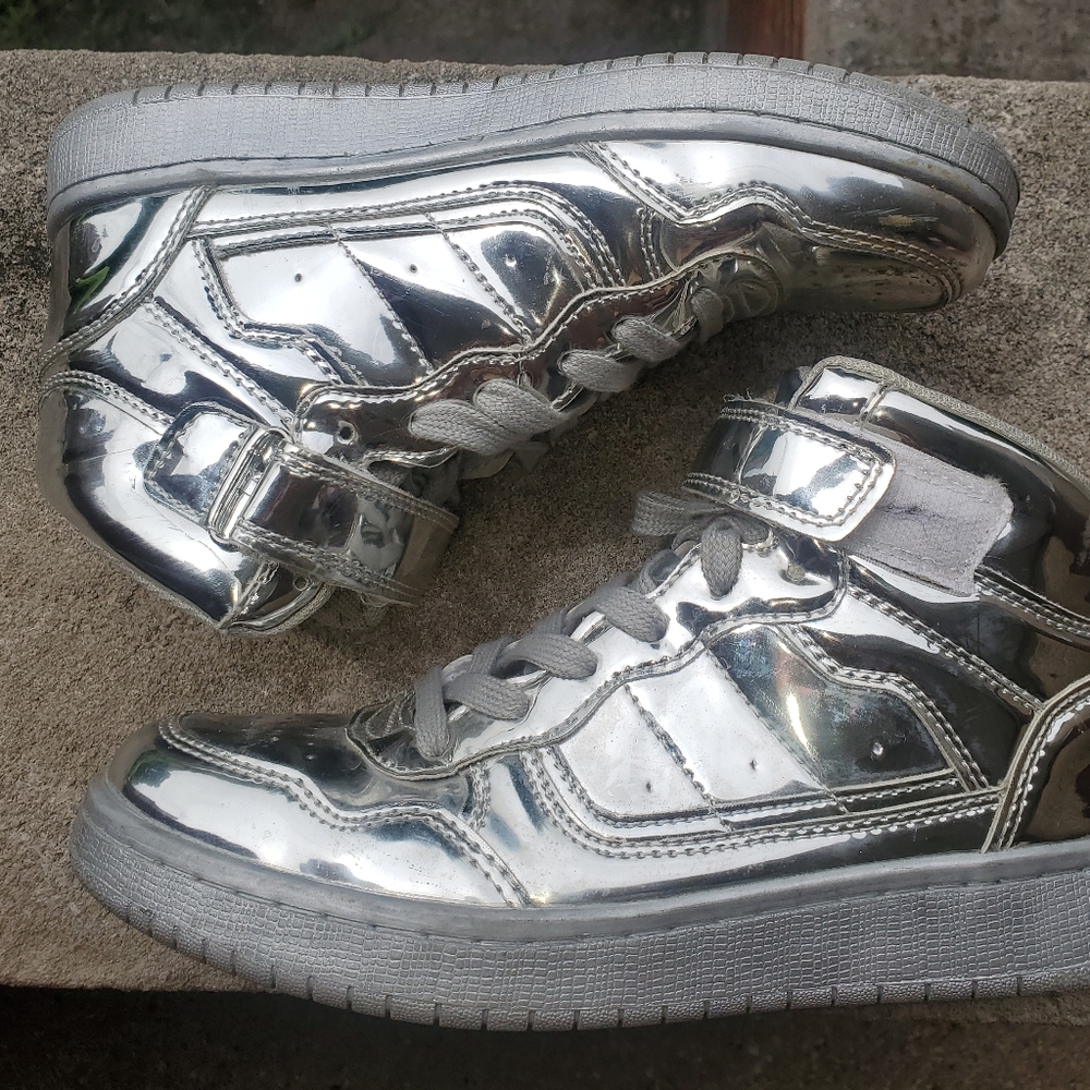 Madden Girl Reflective Shoe